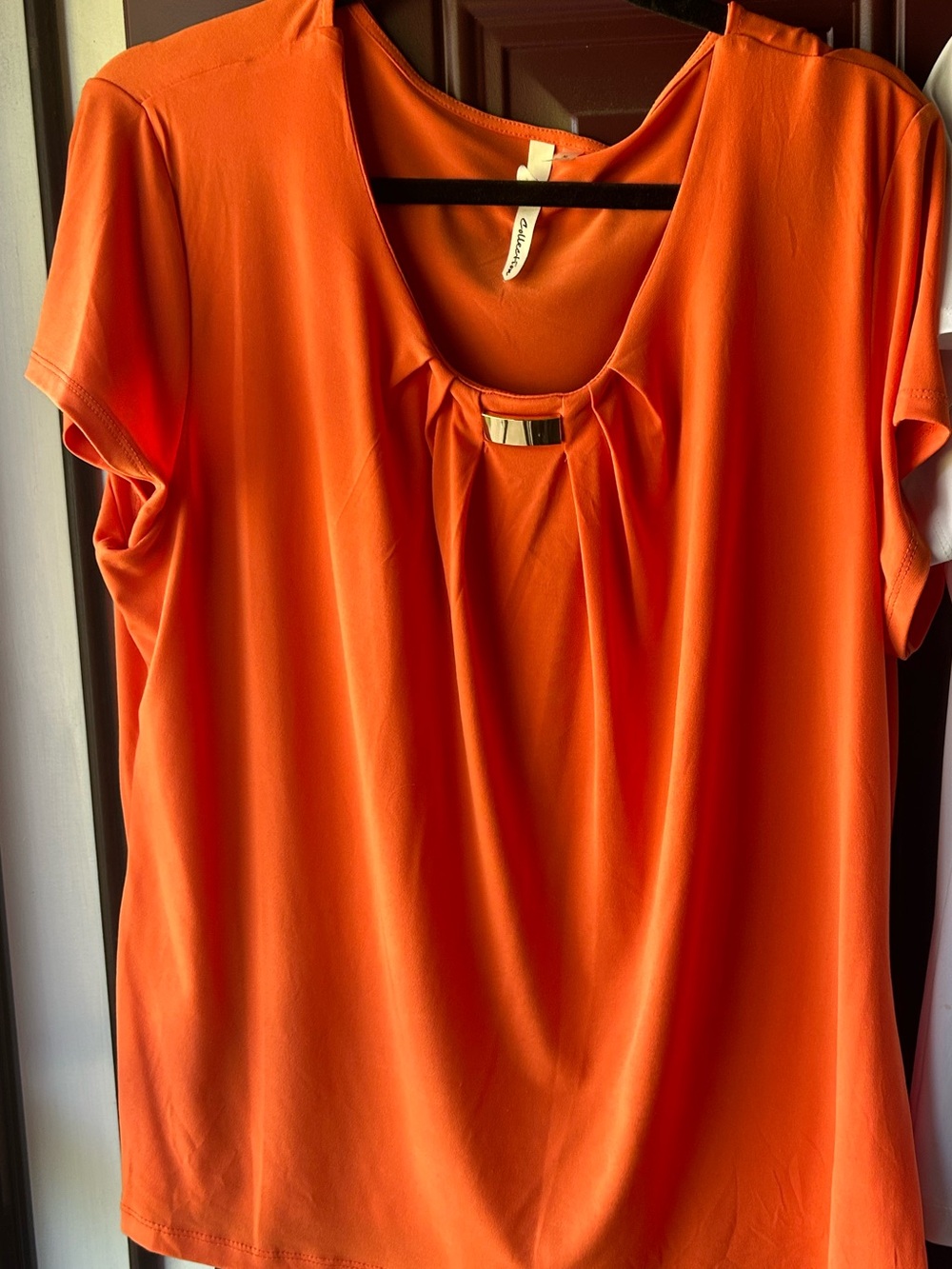 NY Collection Woman’s short sleeve orange top